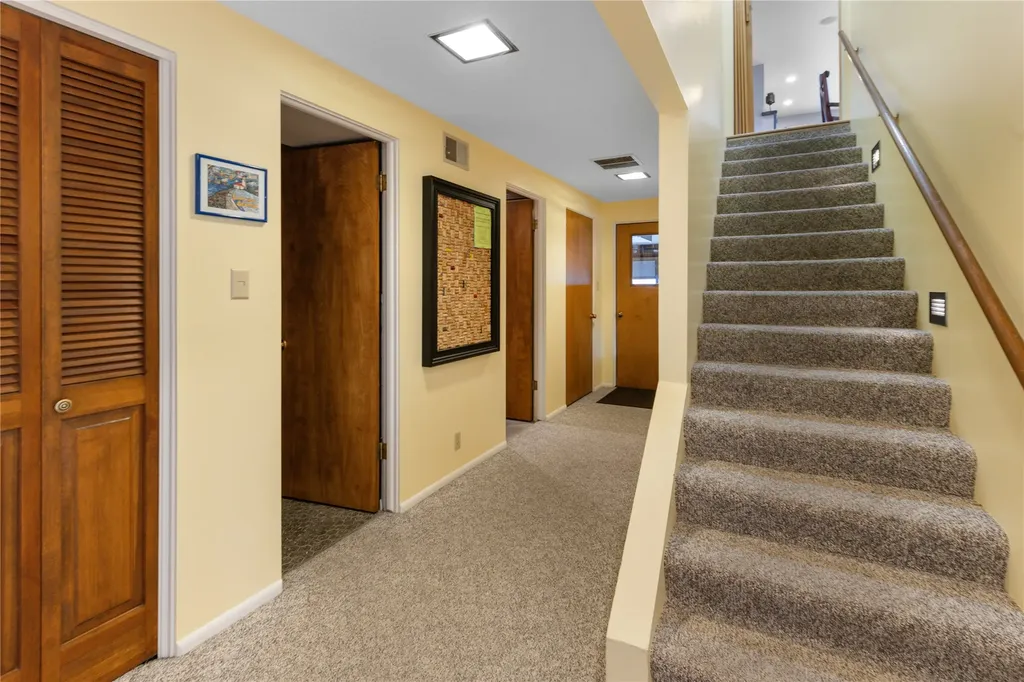 555 S Roberts Street Helena MT 59601