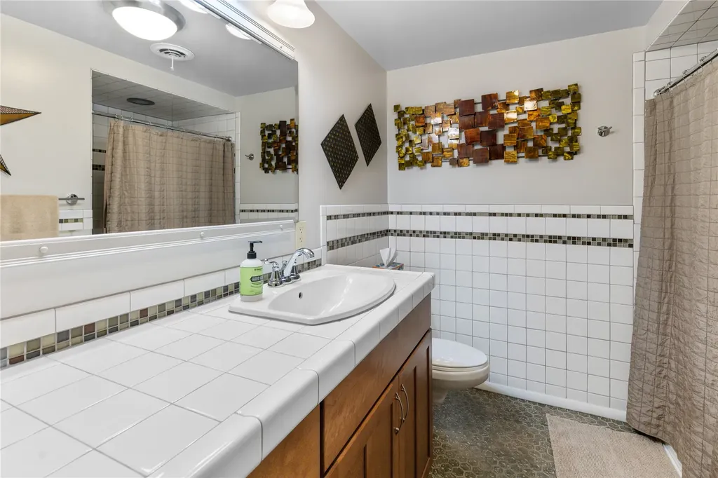 555 S Roberts Street Helena MT 59601