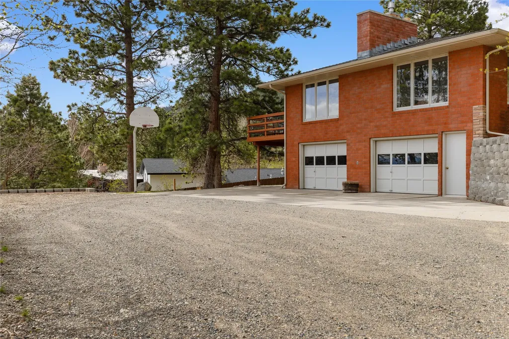 555 S Roberts Street Helena MT 59601