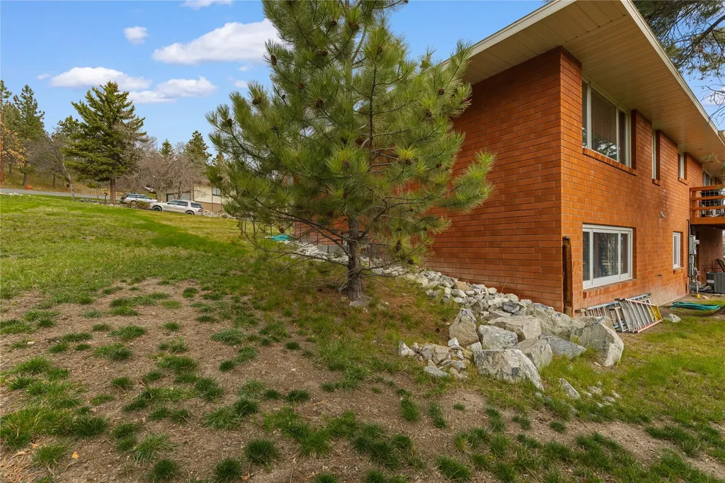 555 S Roberts Street Helena MT 59601