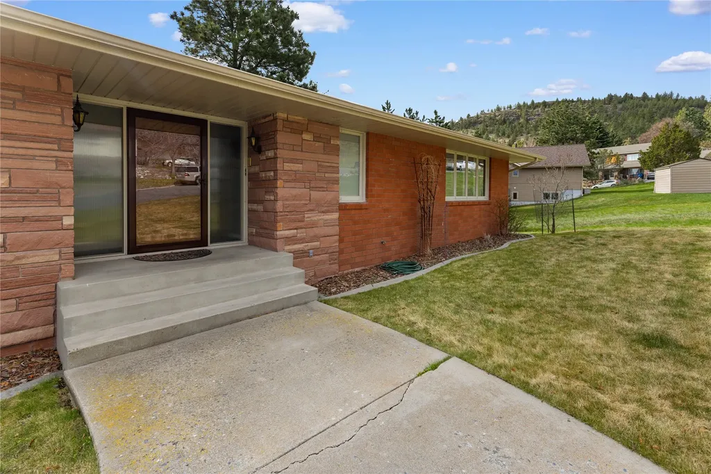555 S Roberts Street Helena MT 59601