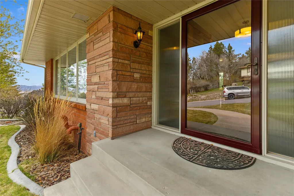 555 S Roberts Street Helena MT 59601