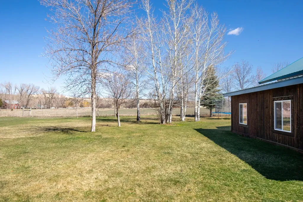 9150 Dry Creek Road Belgrade MT 59714