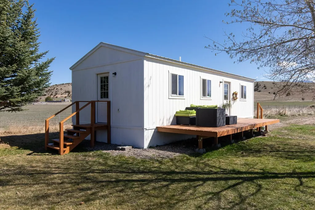 9150 Dry Creek Road Belgrade MT 59714