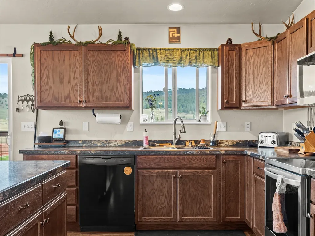 83 Dolphin Drive Kalispell MT 59901