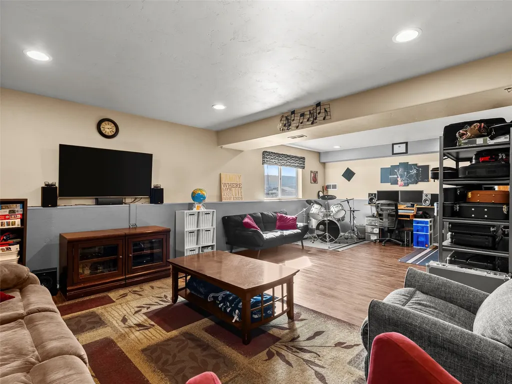 83 Dolphin Drive Kalispell MT 59901