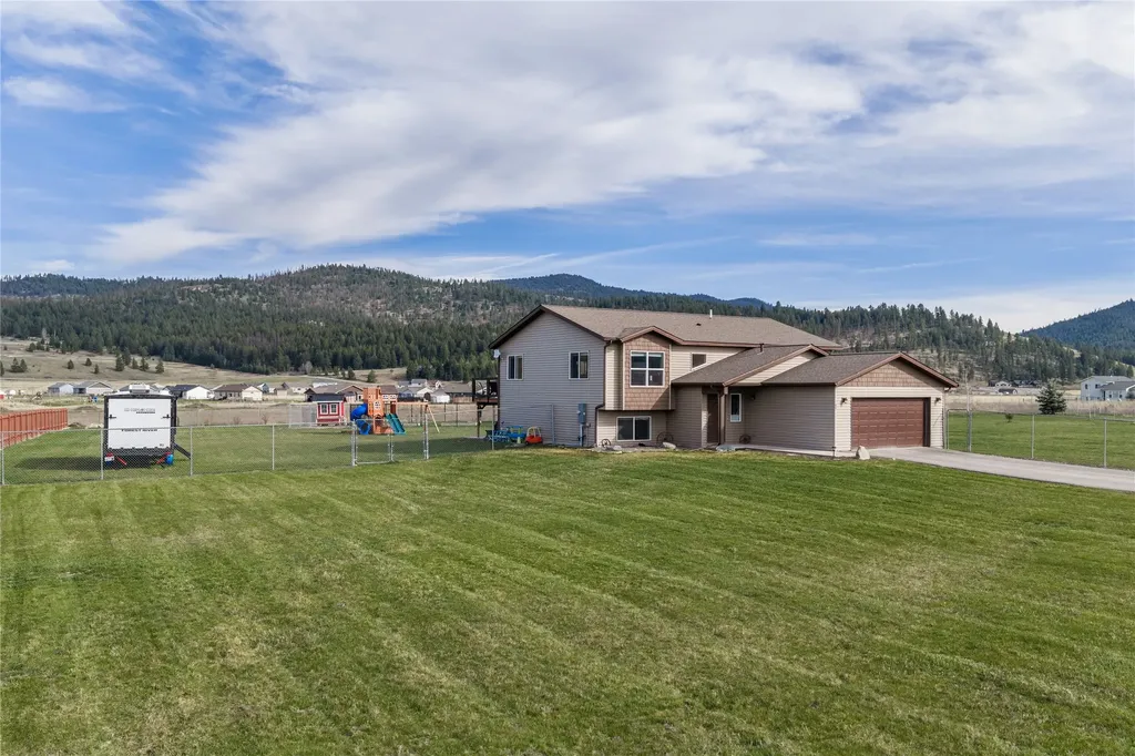 83 Dolphin Drive Kalispell MT 59901