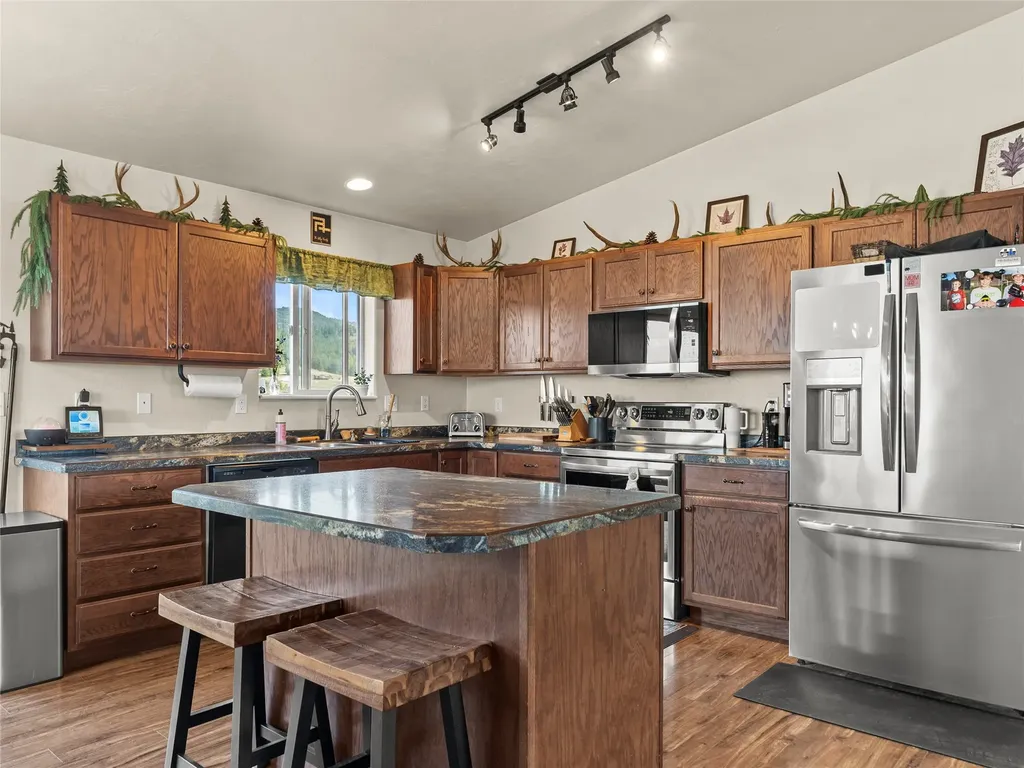 83 Dolphin Drive Kalispell MT 59901