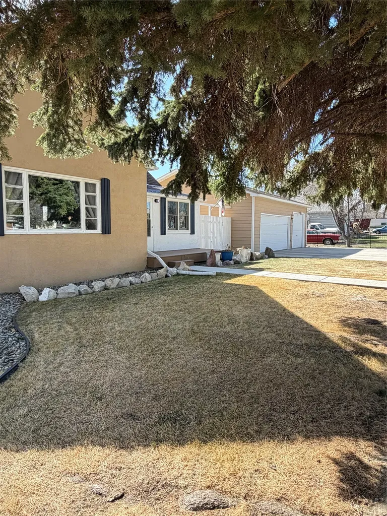 701 S Michigan Street Conrad MT 59425
