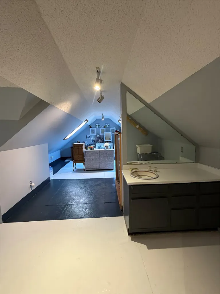 701 S Michigan Street Conrad MT 59425
