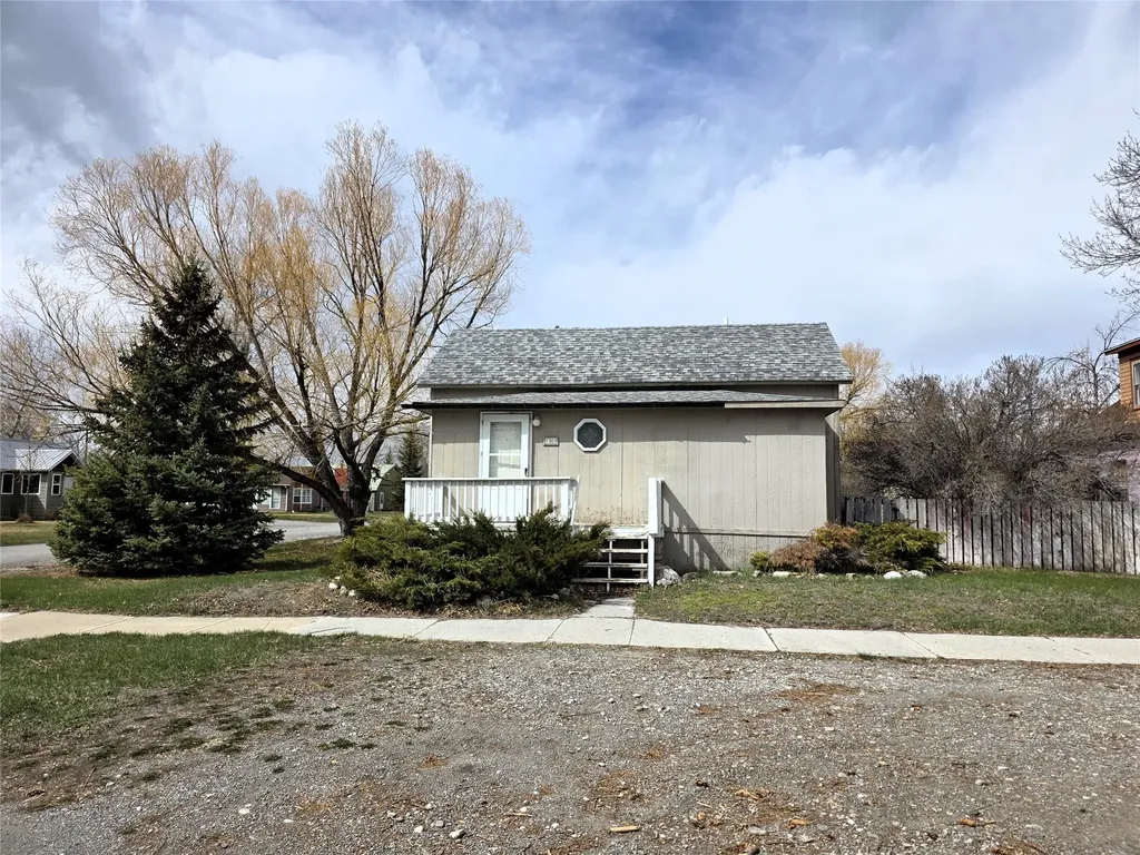 33 4th Street NW Choteau MT 59422