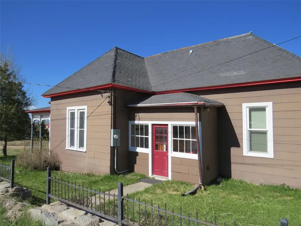 819 Pearl Street Philipsburg MT 59858