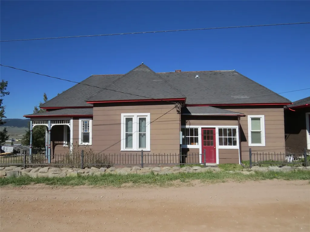 819 Pearl Street Philipsburg MT 59858