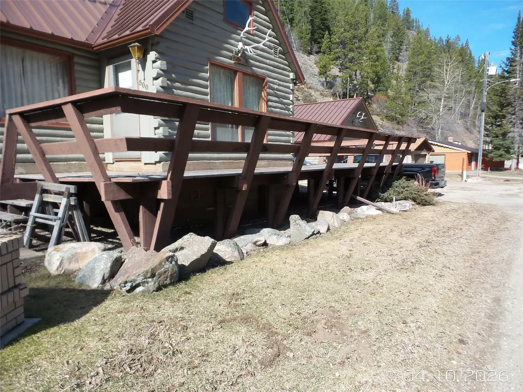 500 Pine Street Neihart MT 59465