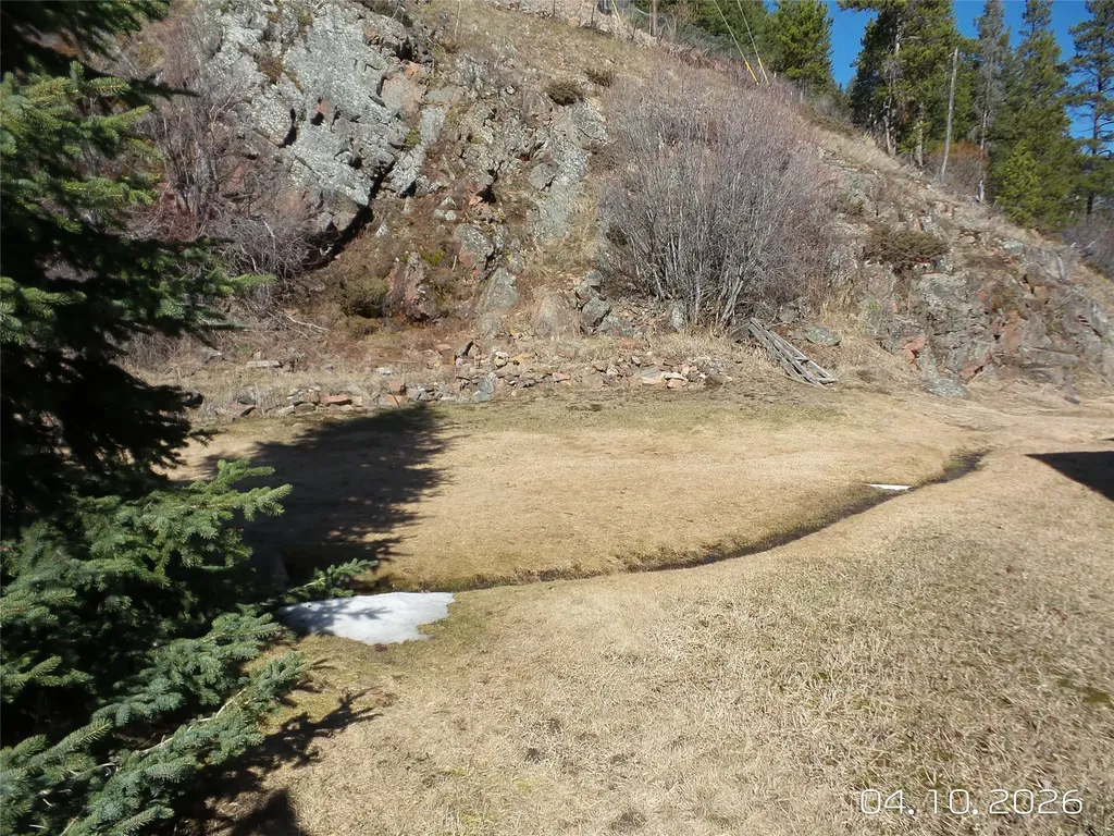 500 Pine Street Neihart MT 59465