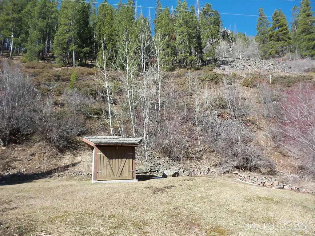 500 Pine Street Neihart MT 59465