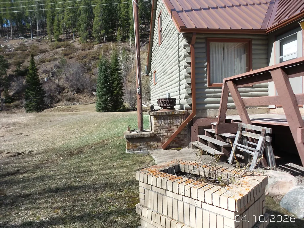 500 Pine Street Neihart MT 59465