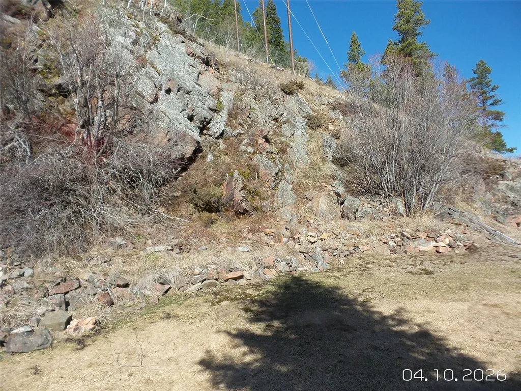 500 Pine Street Neihart MT 59465