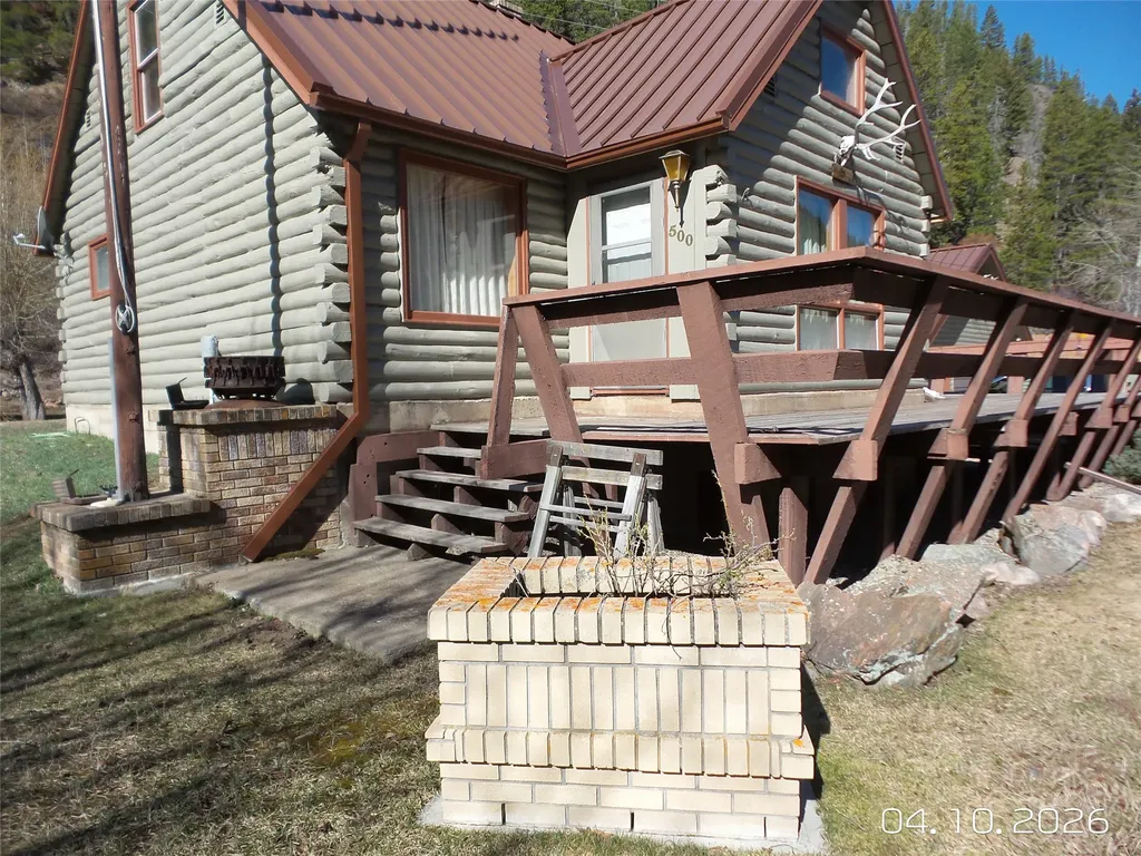 500 Pine Street Neihart MT 59465