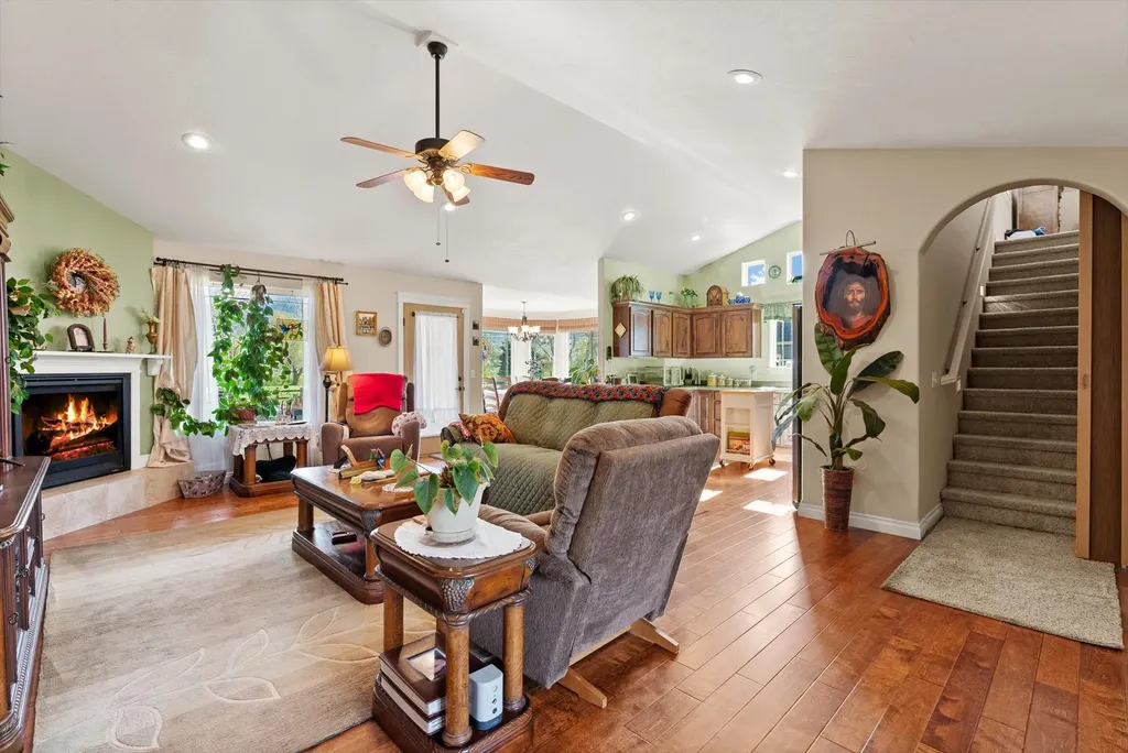 18034 Mullan Road Frenchtown MT 59834