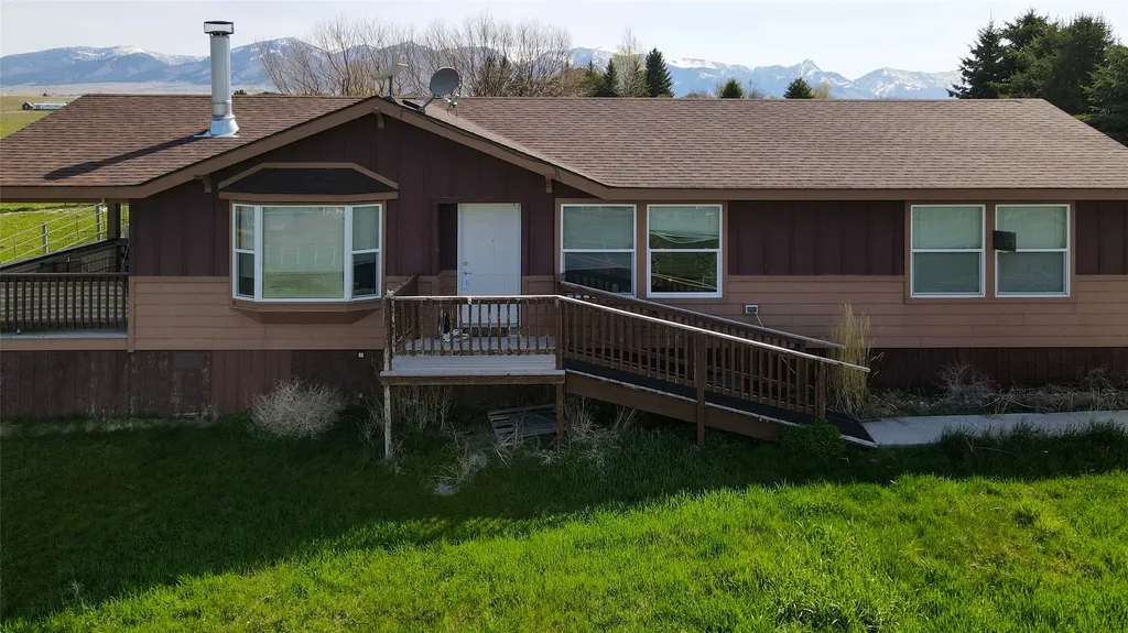 7135 Raven Drive Belgrade MT 59714