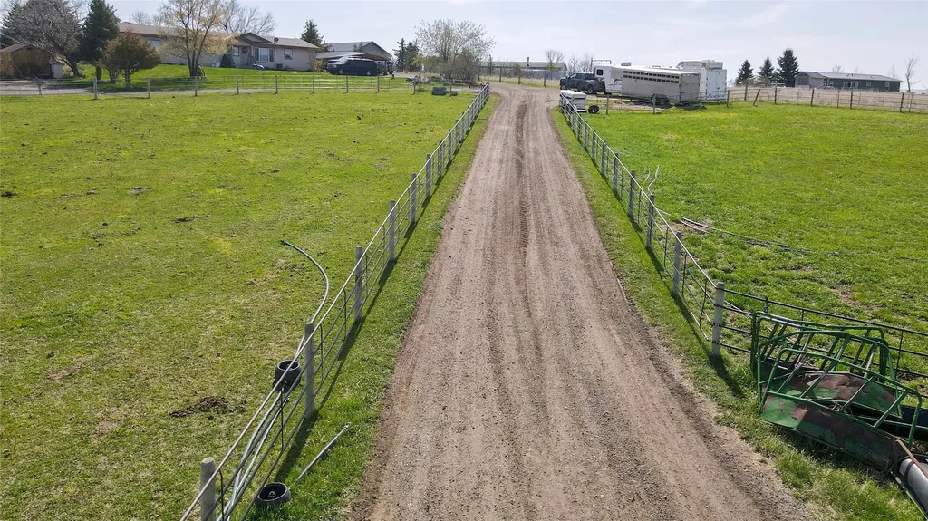 7135 Raven Drive Belgrade MT 59714