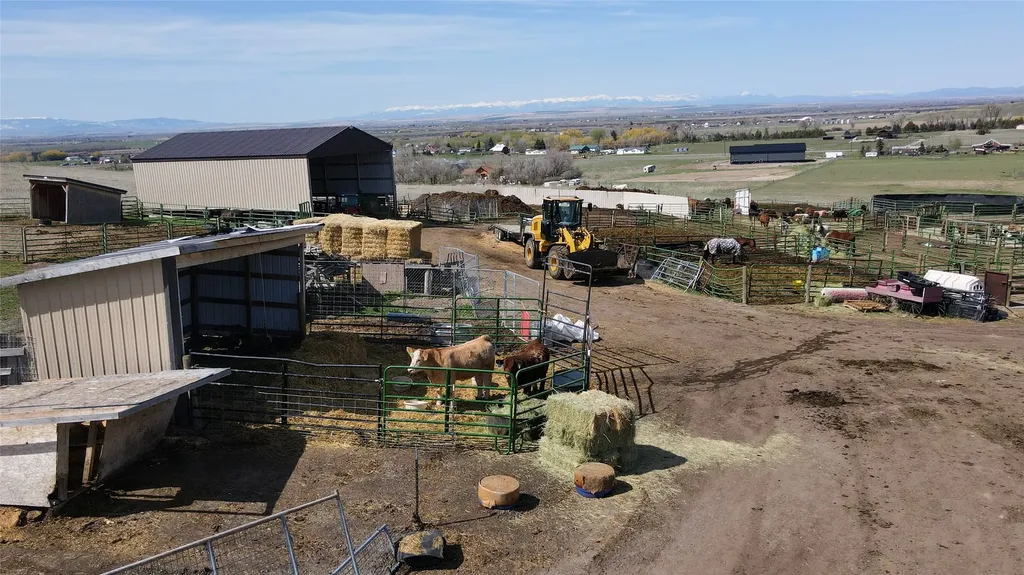 7135 Raven Drive Belgrade MT 59714
