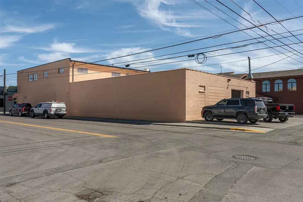 302/304 2nd Avenue W Kalispell MT 59901