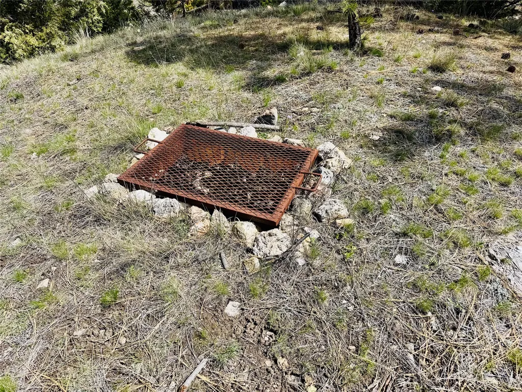 31 Packer Gulch Road Drummond MT 59832