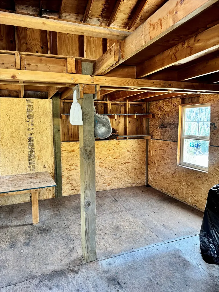 31 Packer Gulch Road Drummond MT 59832