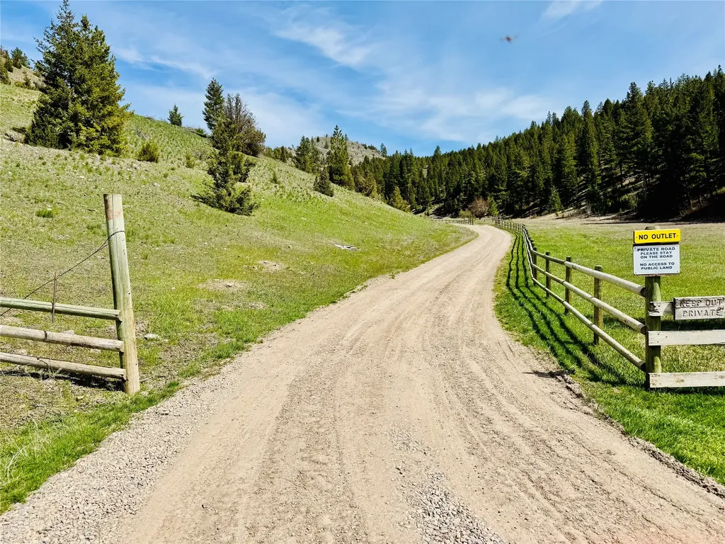 31 Packer Gulch Road Drummond MT 59832