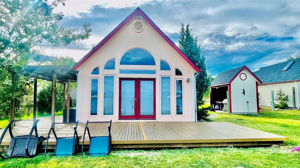 26134 Spinnaker Lane Elmo MT 59915