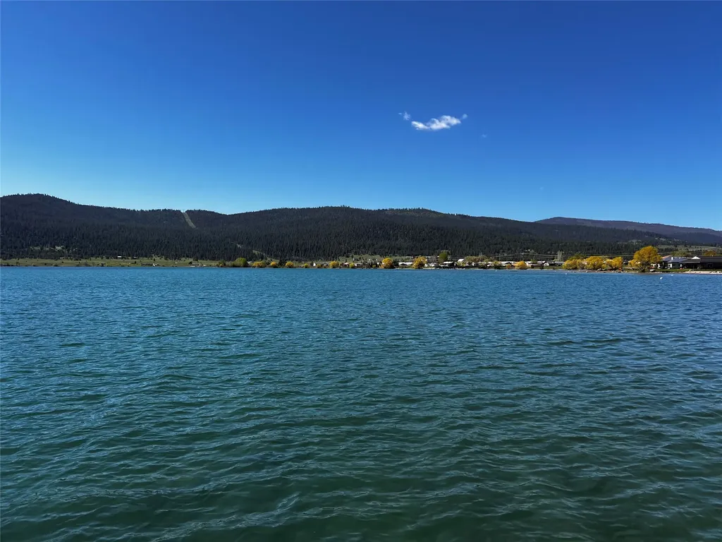 26134 Spinnaker Lane Elmo MT 59915