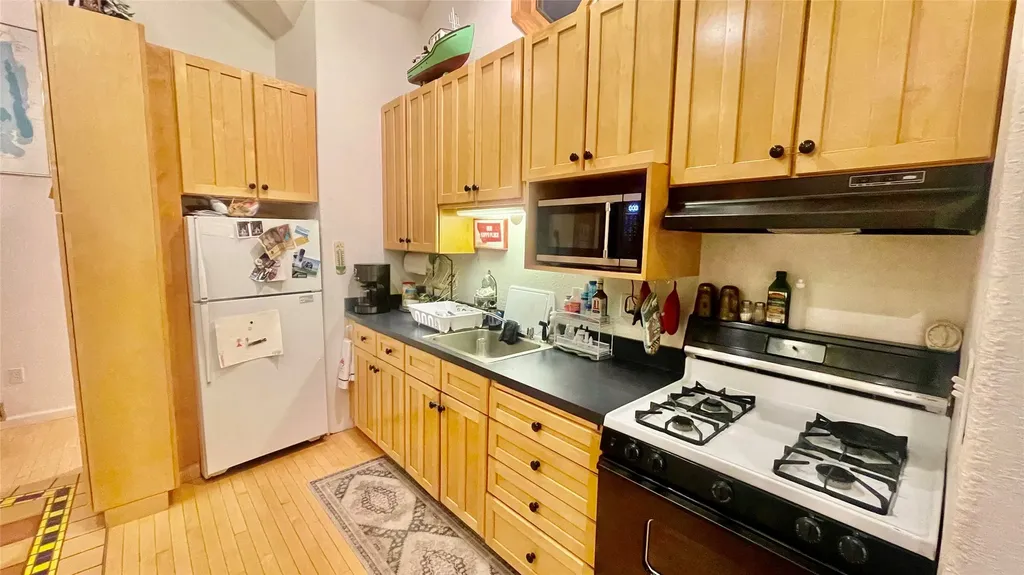 26134 Spinnaker Lane Elmo MT 59915