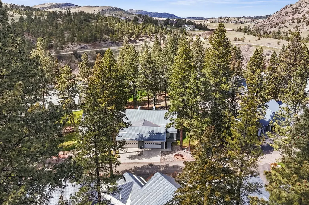 35 Stoney Brook Drive Clancy MT 59634