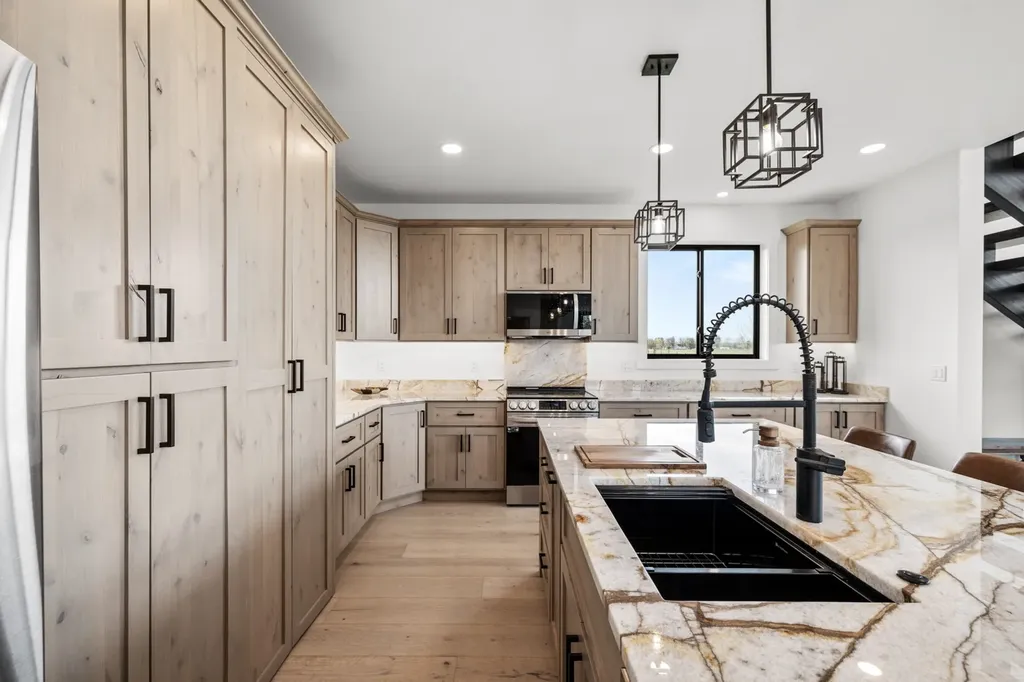 111 Freedom Way Kalispell MT 59901