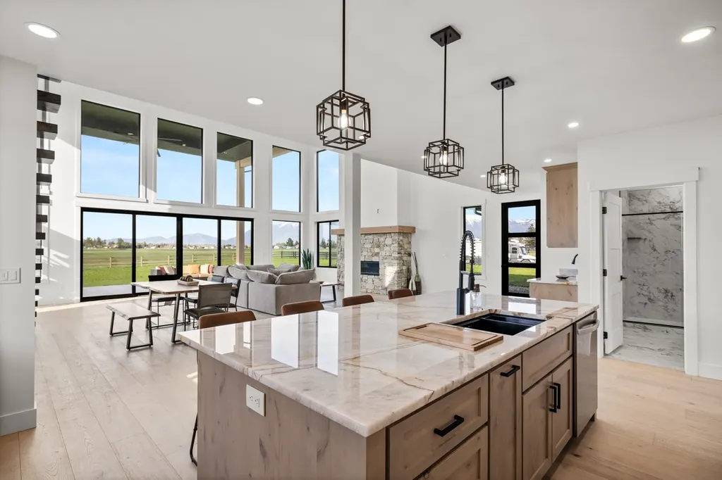 111 Freedom Way Kalispell MT 59901