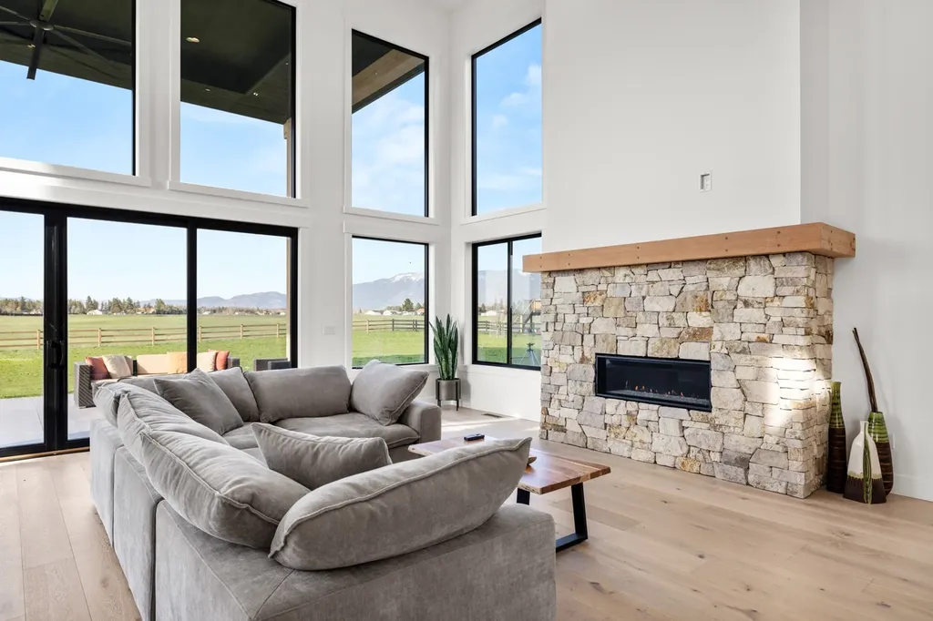 111 Freedom Way Kalispell MT 59901