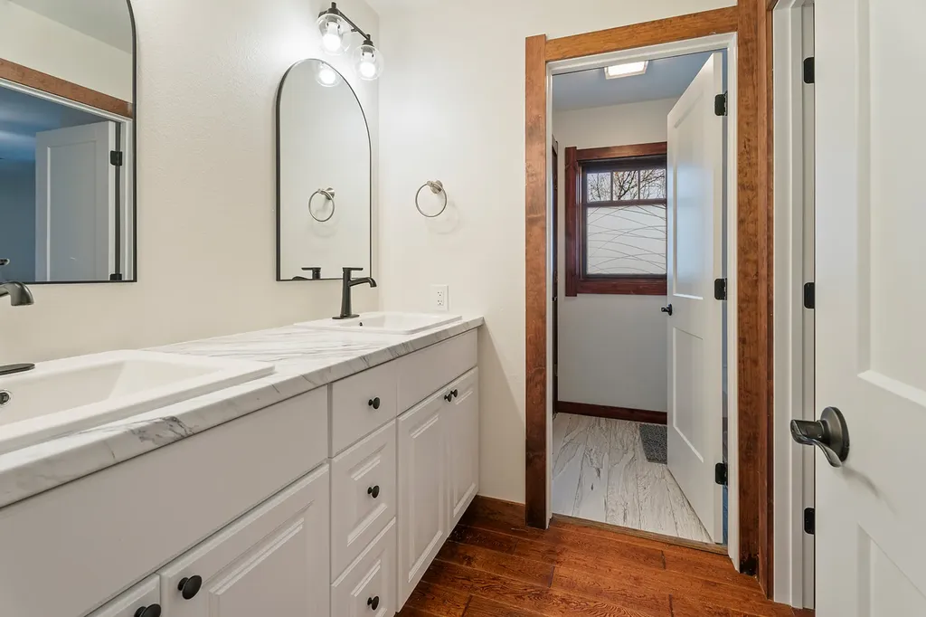 16 Grassy Mountain Road Clancy MT 59634