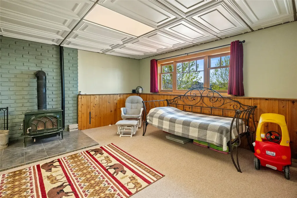 16 Grassy Mountain Road Clancy MT 59634