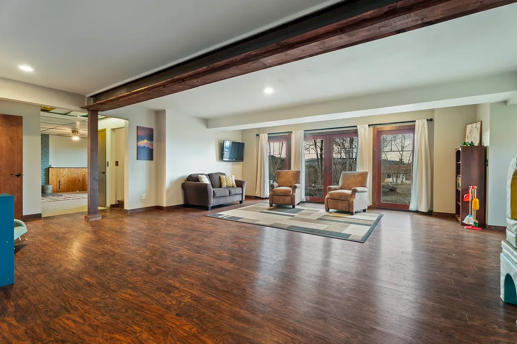 16 Grassy Mountain Road Clancy MT 59634