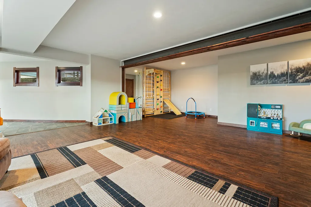 16 Grassy Mountain Road Clancy MT 59634