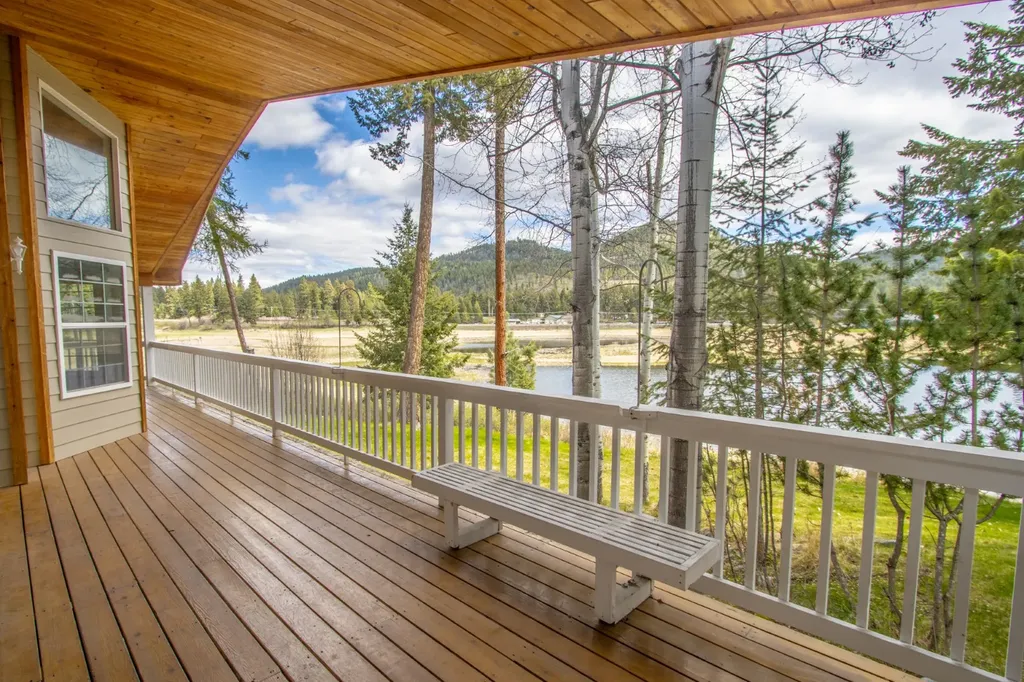 33608 Hilltop Terrace Bigfork MT 59911