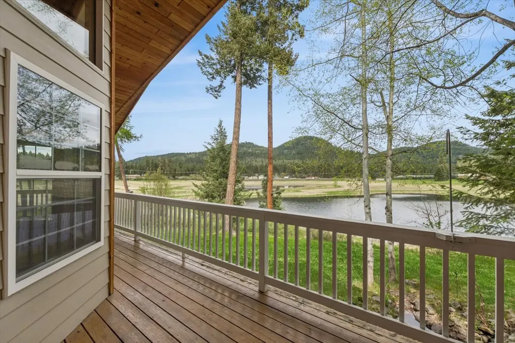 33608 Hilltop Terrace Bigfork MT 59911