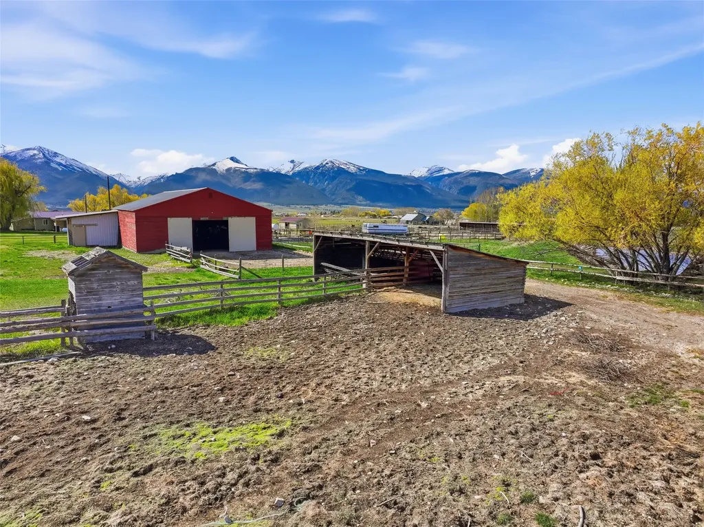 3906 Illinois Bench Road Stevensville MT 59870