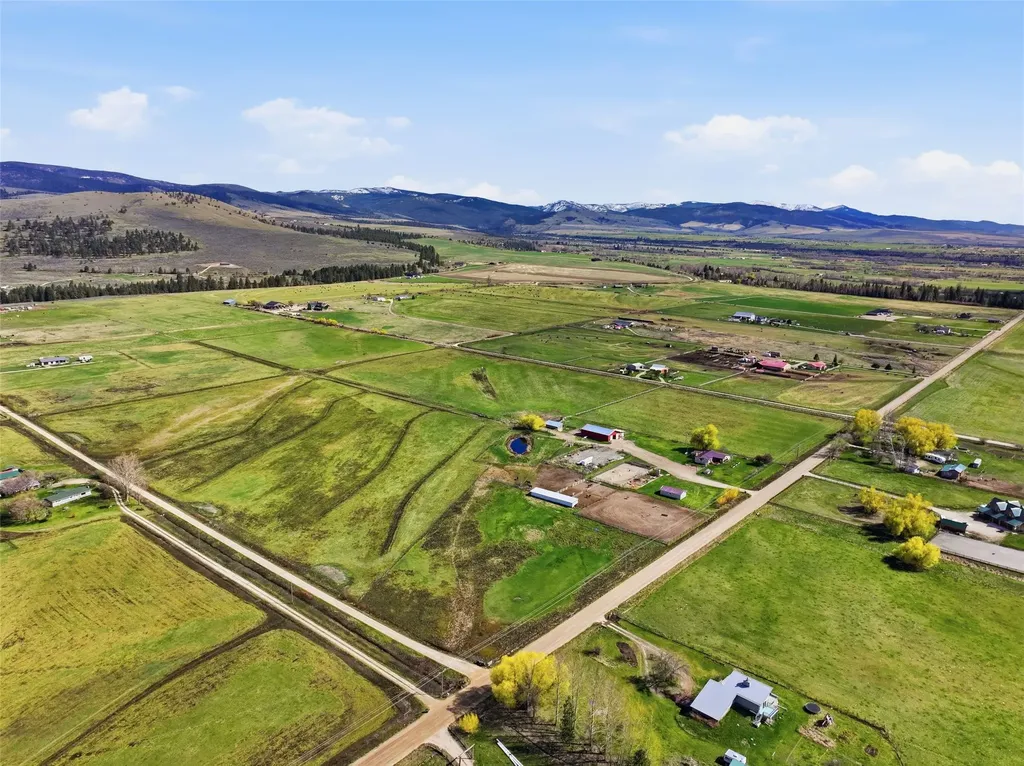 3906 Illinois Bench Road Stevensville MT 59870