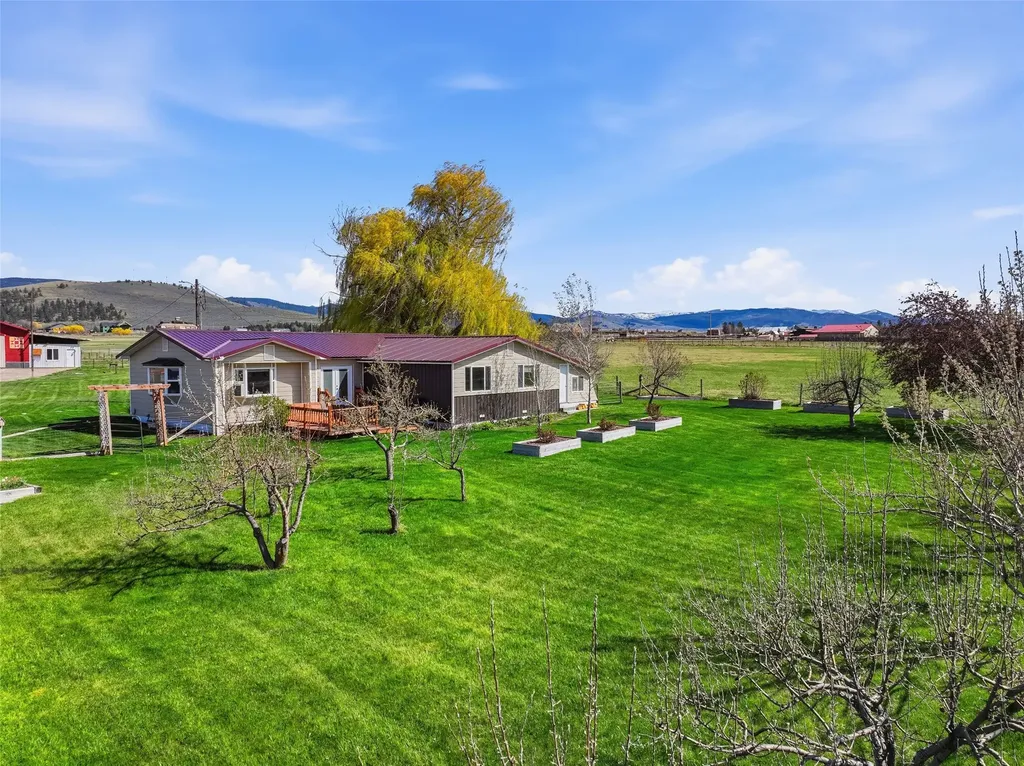 3906 Illinois Bench Road Stevensville MT 59870