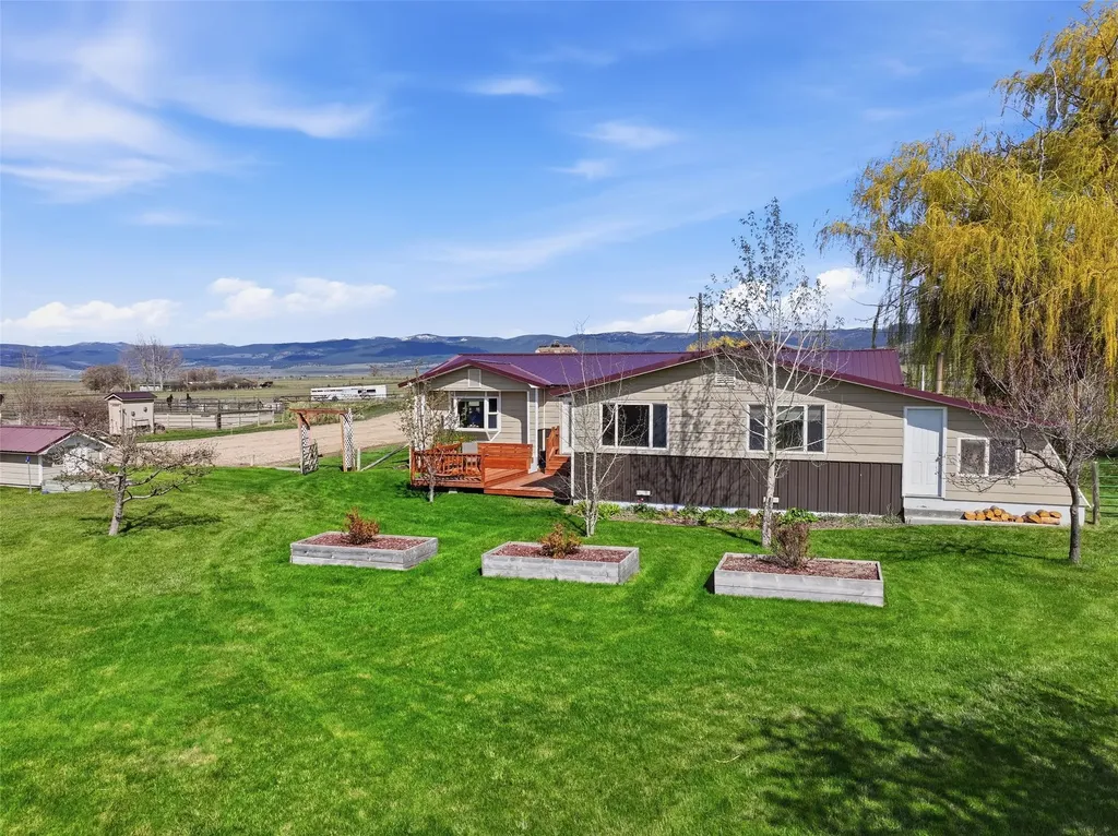 3906 Illinois Bench Road Stevensville MT 59870