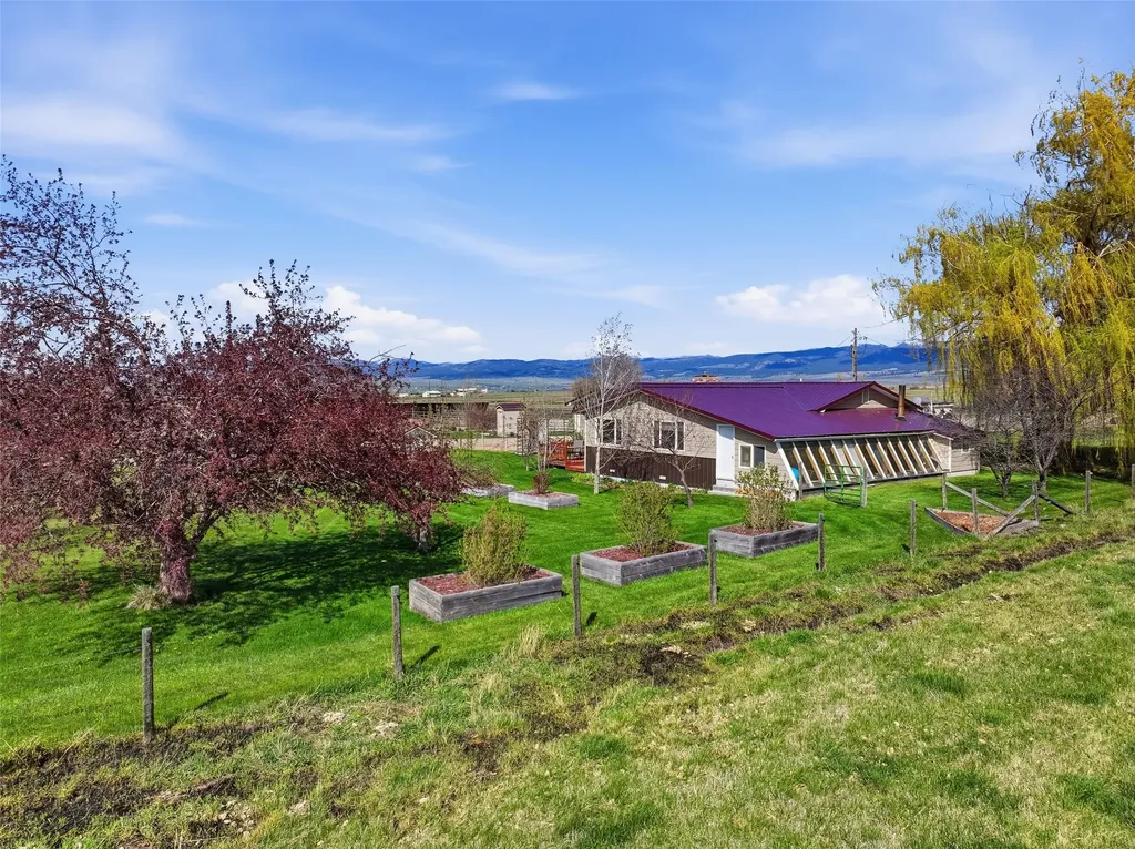 3906 Illinois Bench Road Stevensville MT 59870