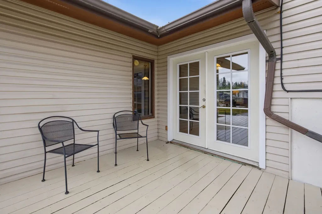 5582 Klements Lane Florence MT 59833